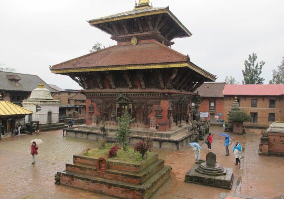 An Exclusive Kathmandu Tour: Culture and Hike