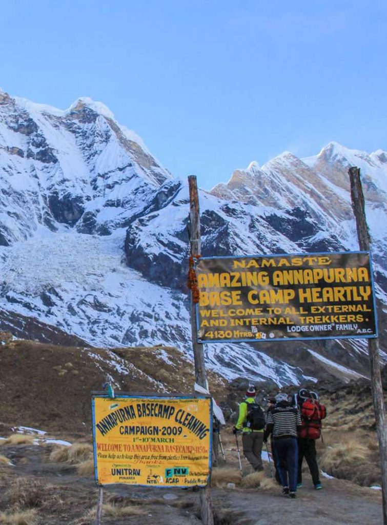 annapurna circuit trek photo